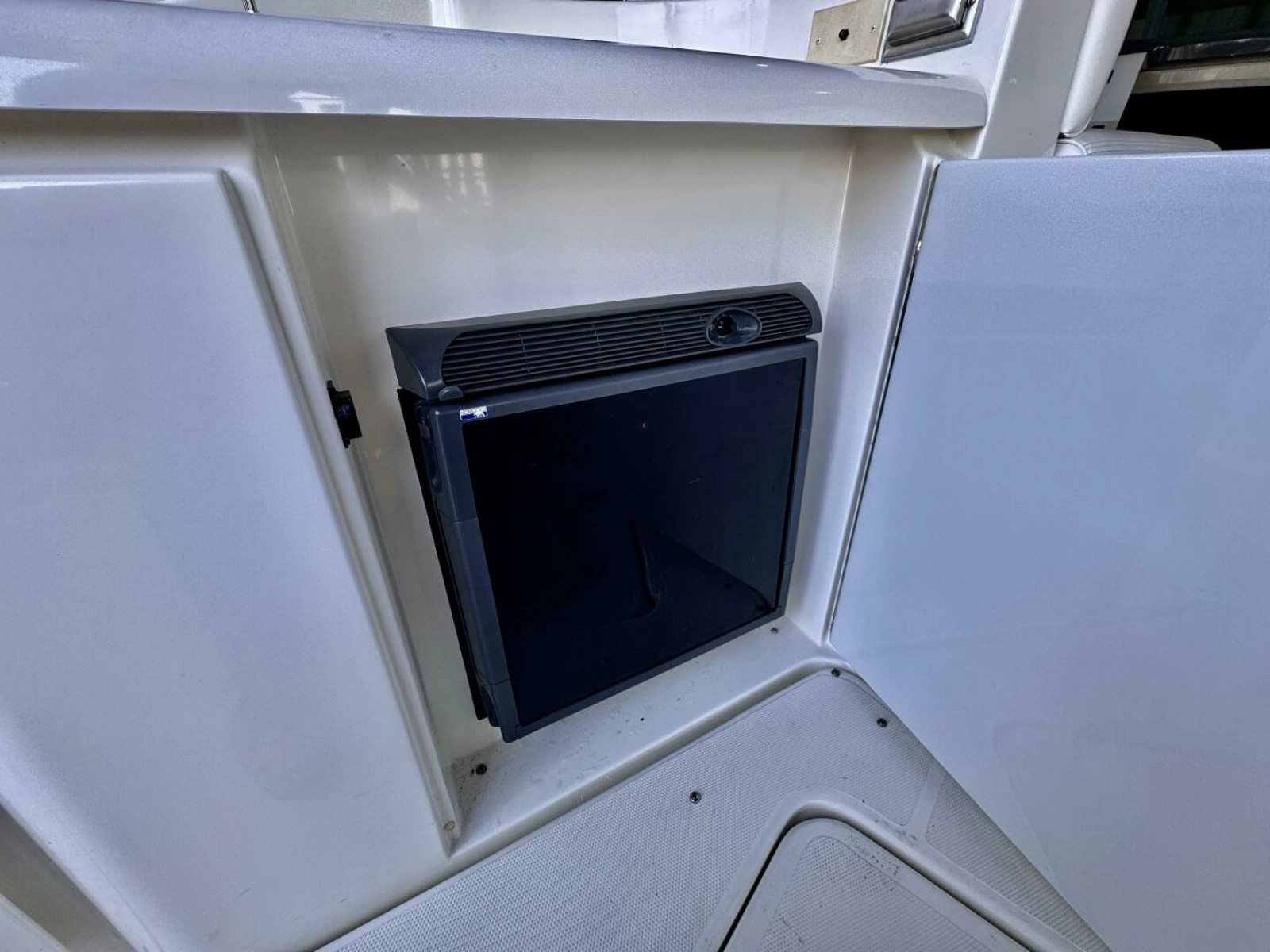 2006 Cruisers Yachts 340 Express 34