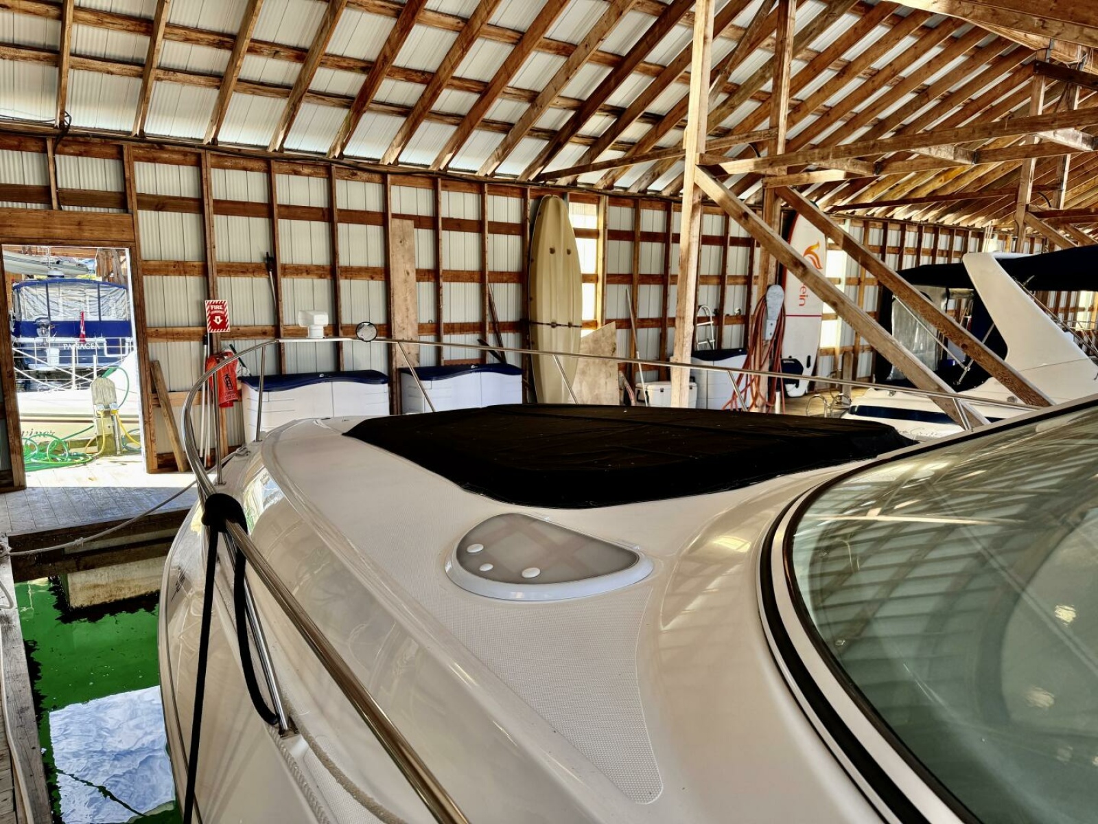 2006 Cruisers Yachts 340 Express 34