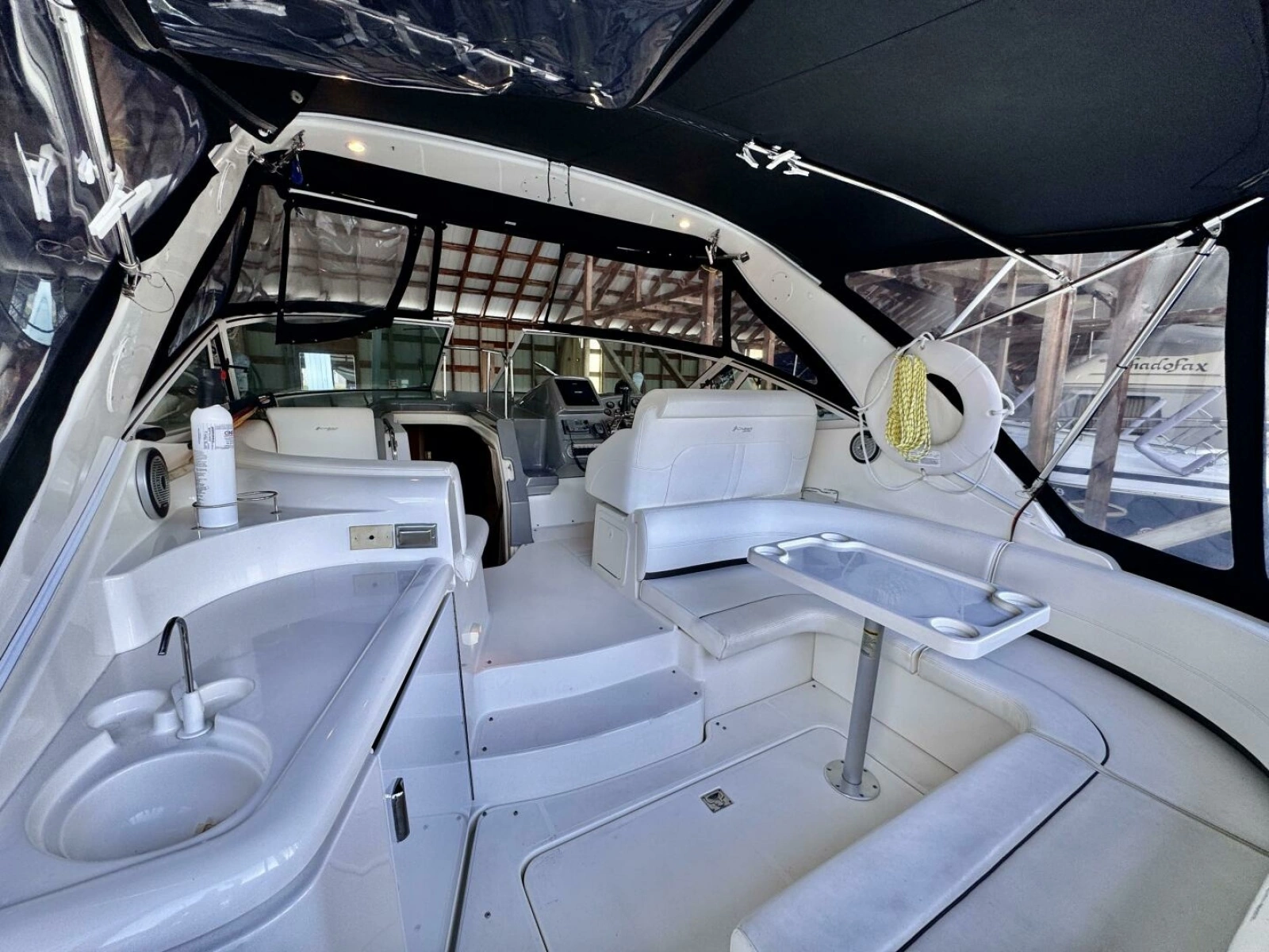 2006 Cruisers Yachts 340 Express 34