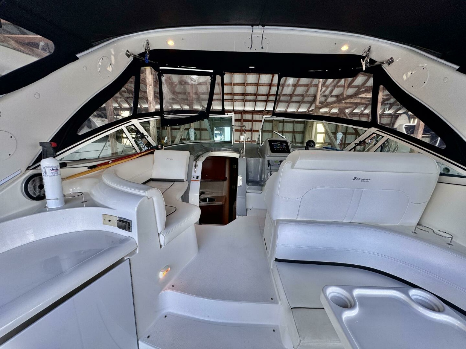 2006 Cruisers Yachts 340 Express 34