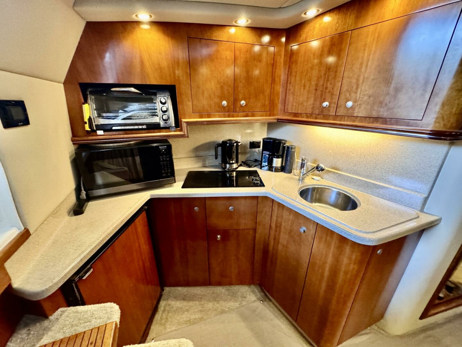 2006 Cruisers Yachts 340 Express 34