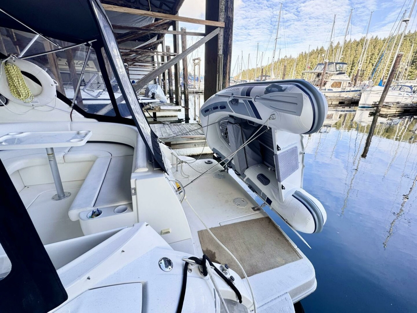 2006 Cruisers Yachts 340 Express 34