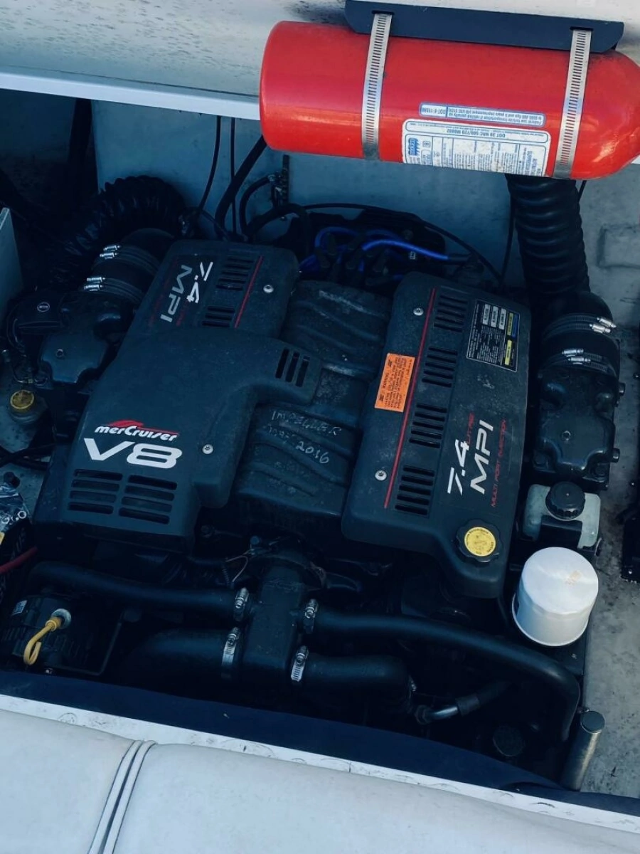 1999 Cobalt 252BR 25