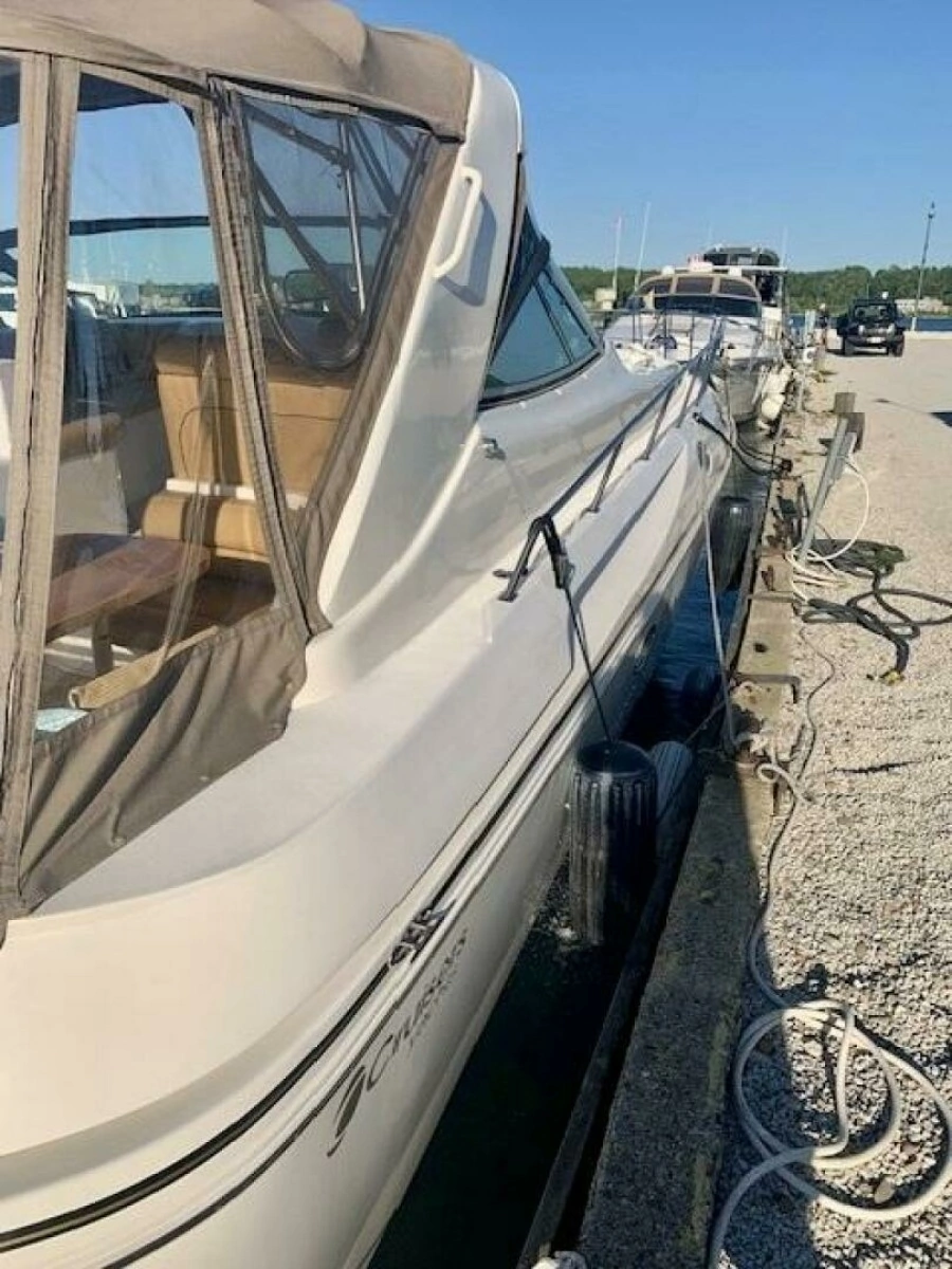 1998 Cruisers Yachts 3870 Express 38
