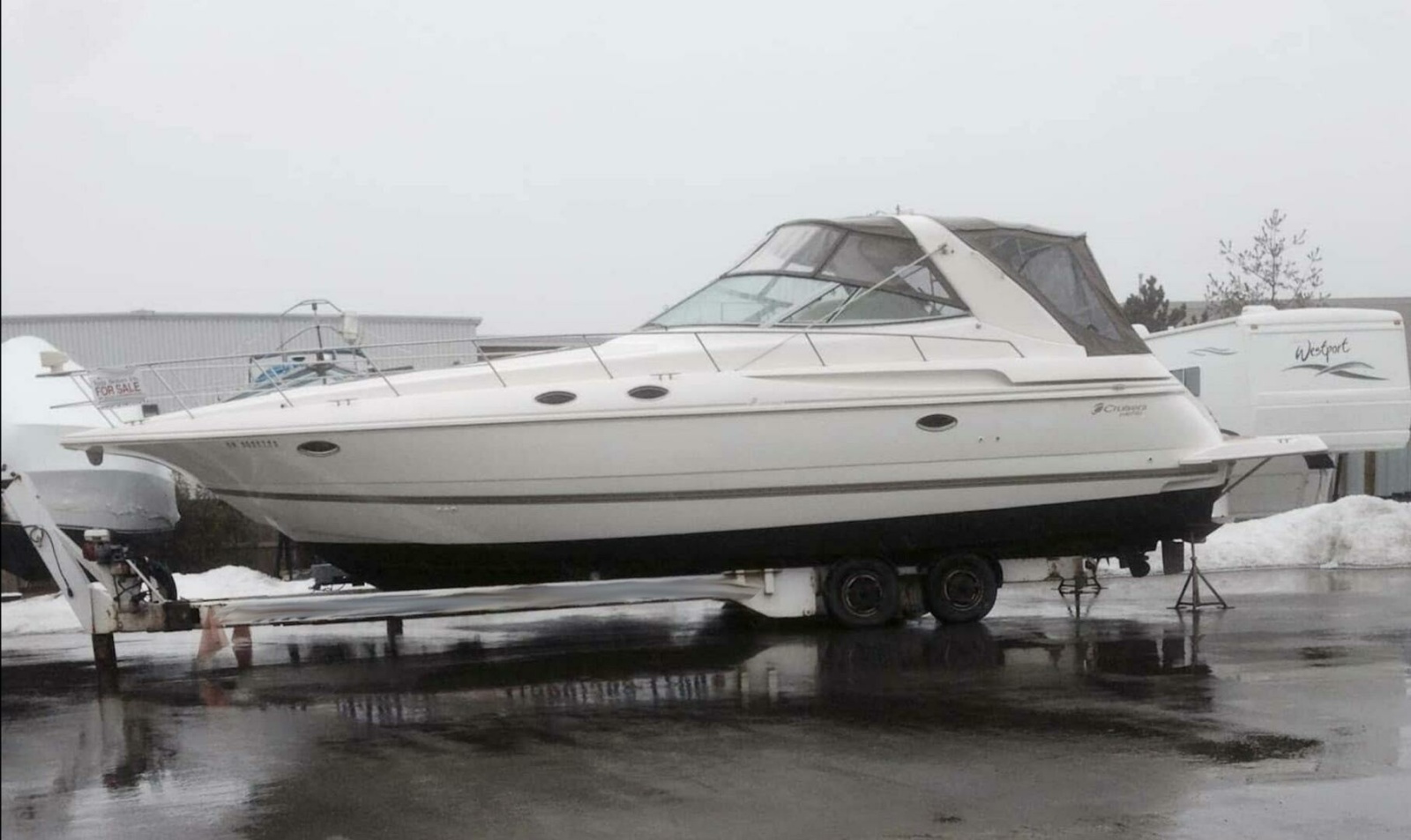 1998 Cruisers Yachts 3870 Express 38