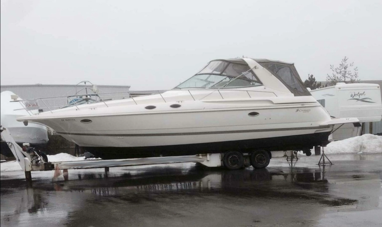 1998 Cruisers Yachts 3870 Express 38