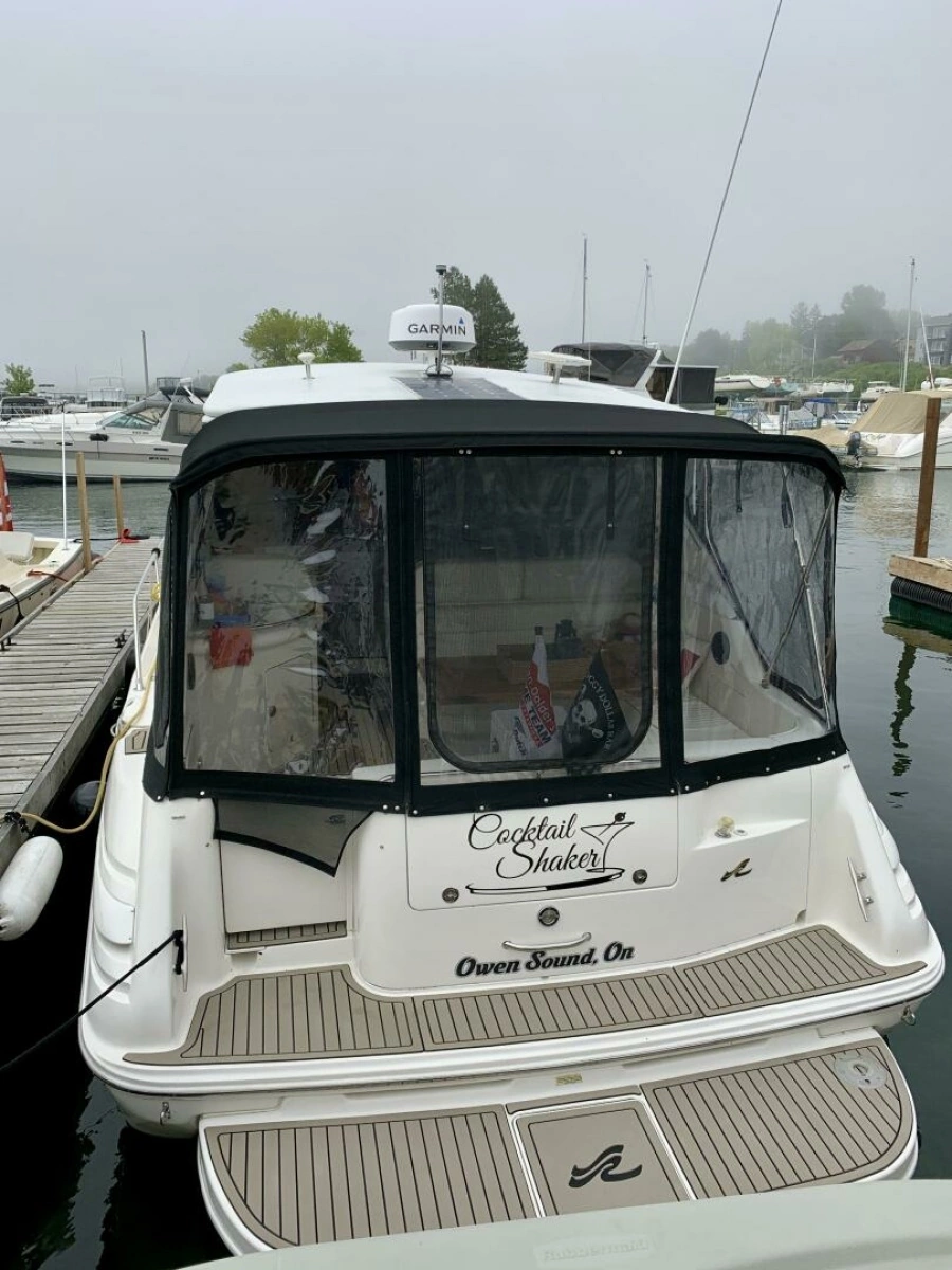 1999 Sea Ray 330 Sundancer 33