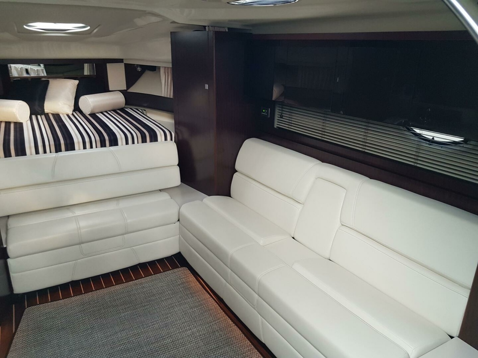 2013 Monterey 340 Sport Yacht 34