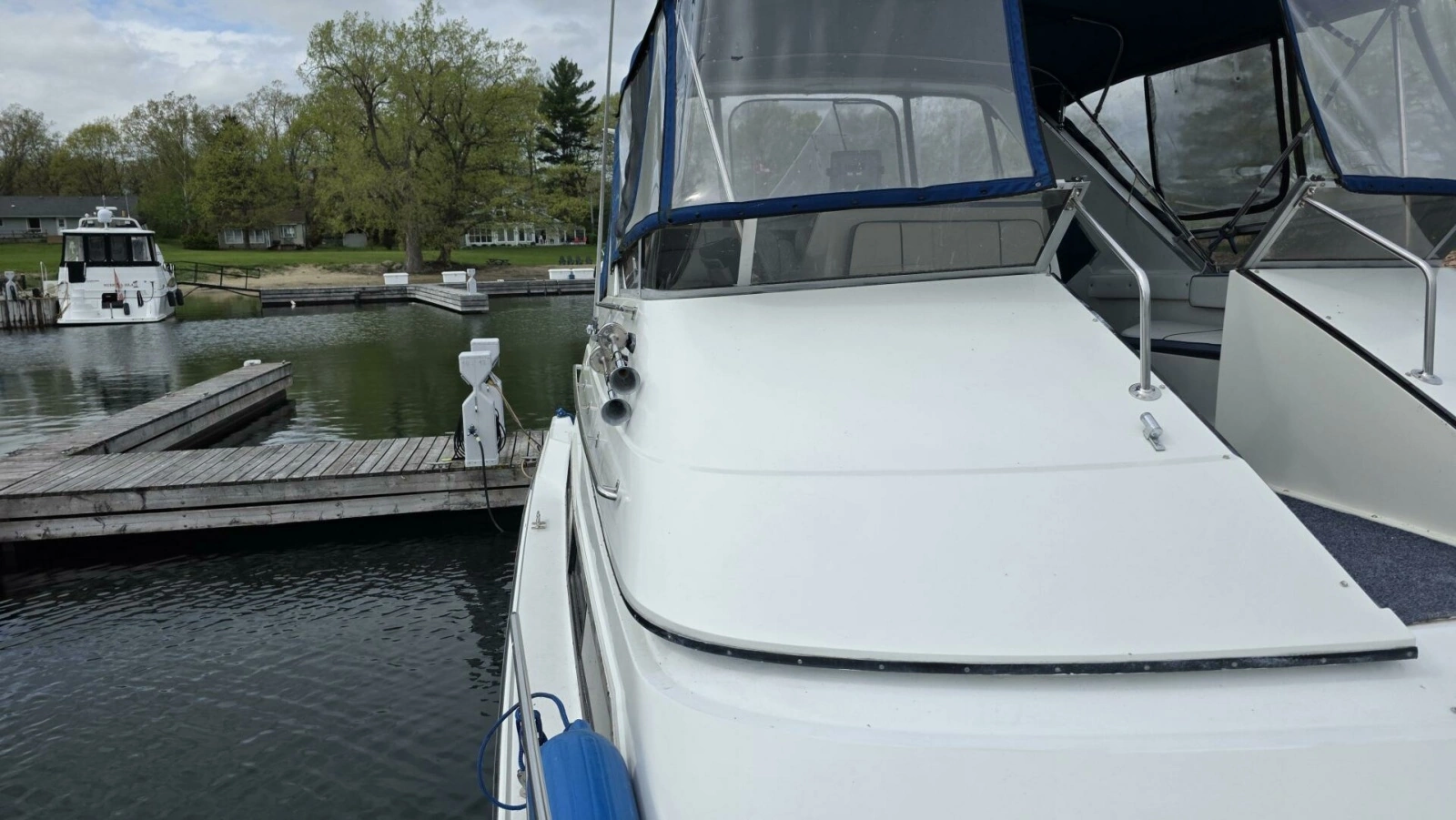 1989 Carver Santego 38