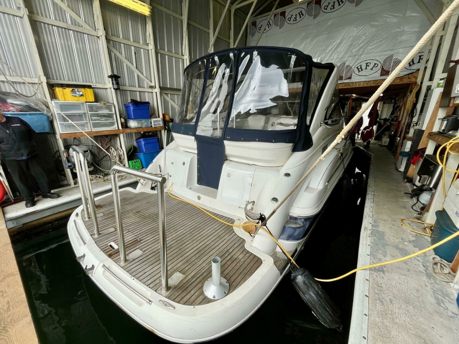 2006 Doral 330SE 33