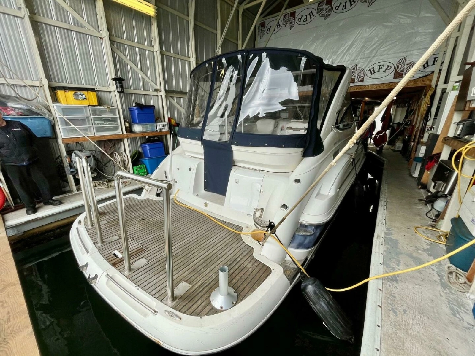 2006 Doral 330SE 33