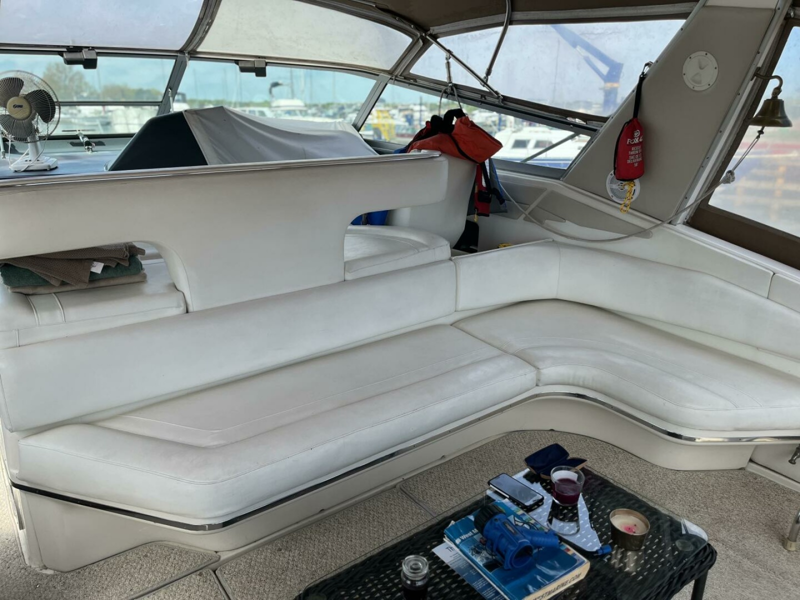 1992 Sea Ray 440 Sundancer 44