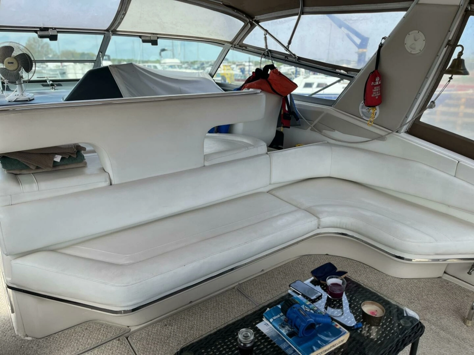 1992 Sea Ray 440 Sundancer 44