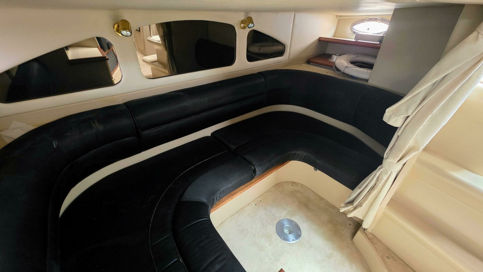 1999 Cruisers Yachts 3375 Esprit 33