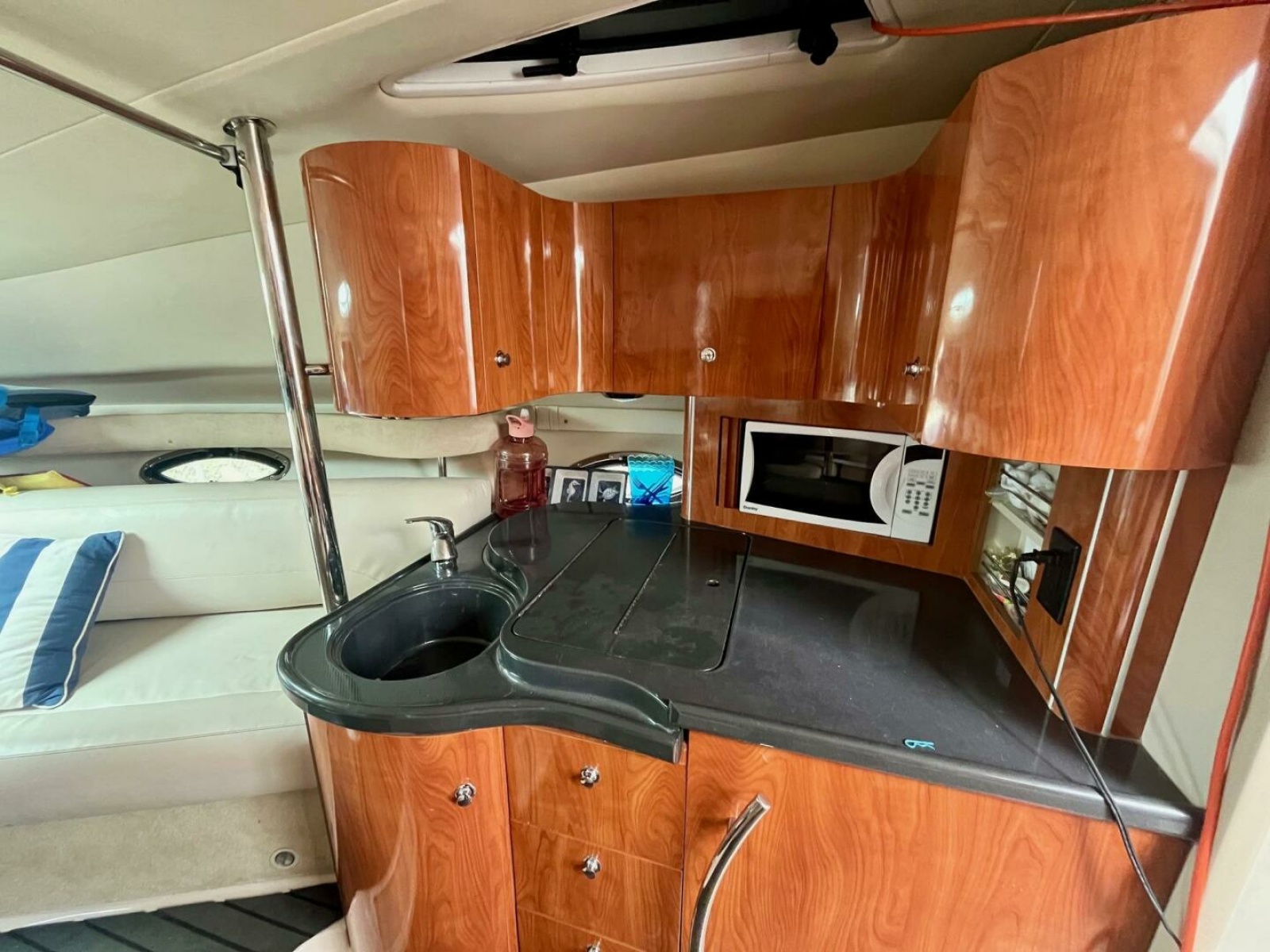 2006 Doral 330SE 33