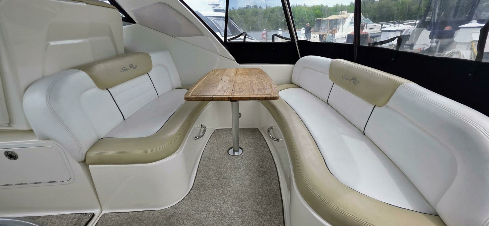 2009 Sea Ray 310 Sundancer 31