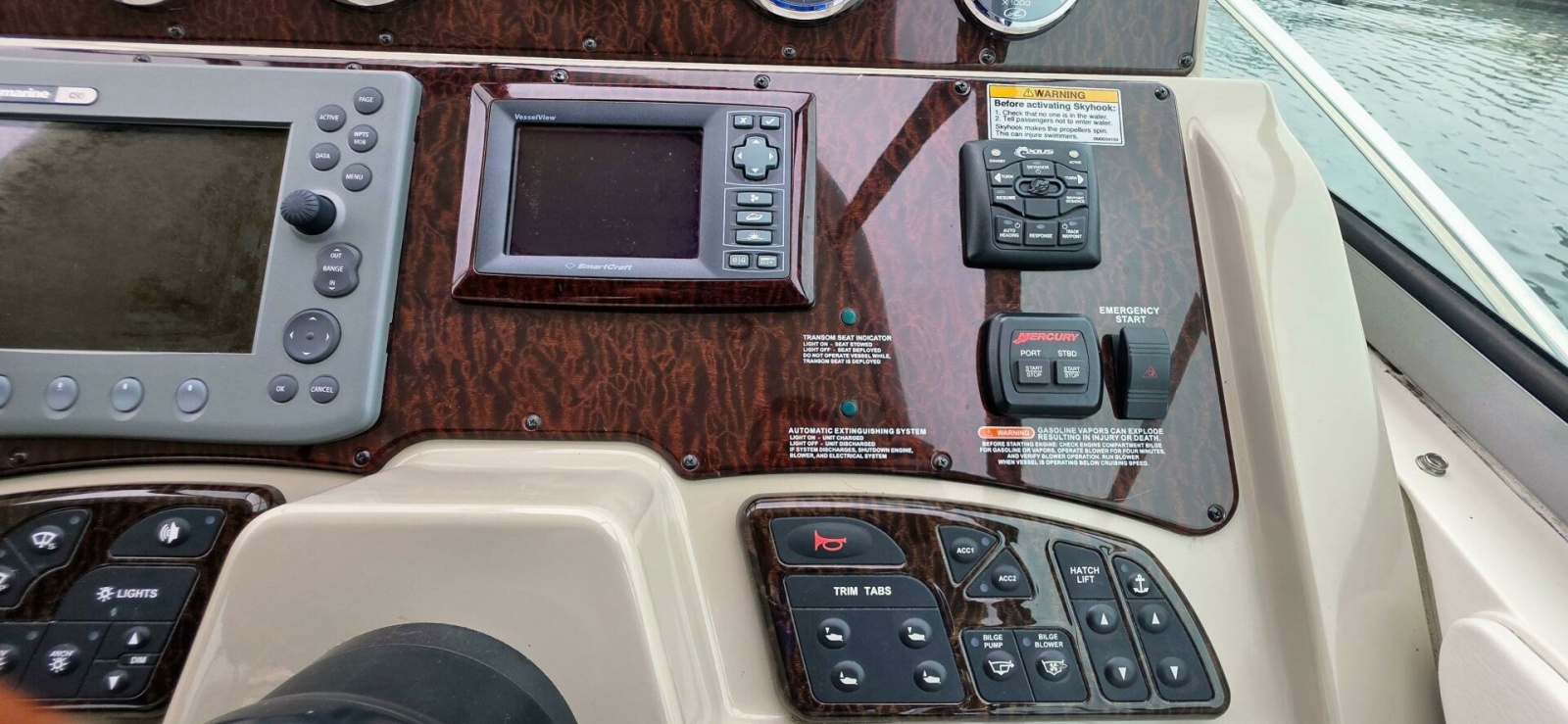 2009 Sea Ray 310 Sundancer 31