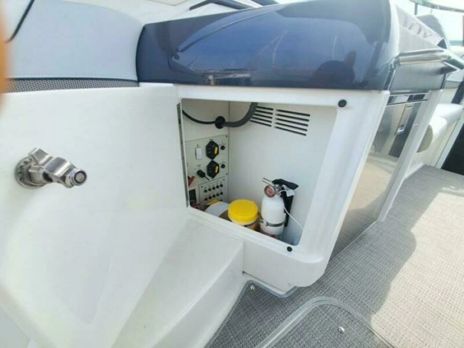 2017 Formula 310SS 31