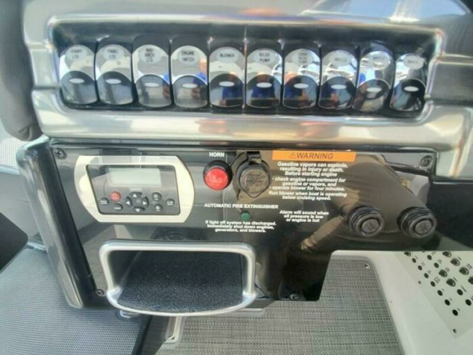 2017 Formula 310SS 31