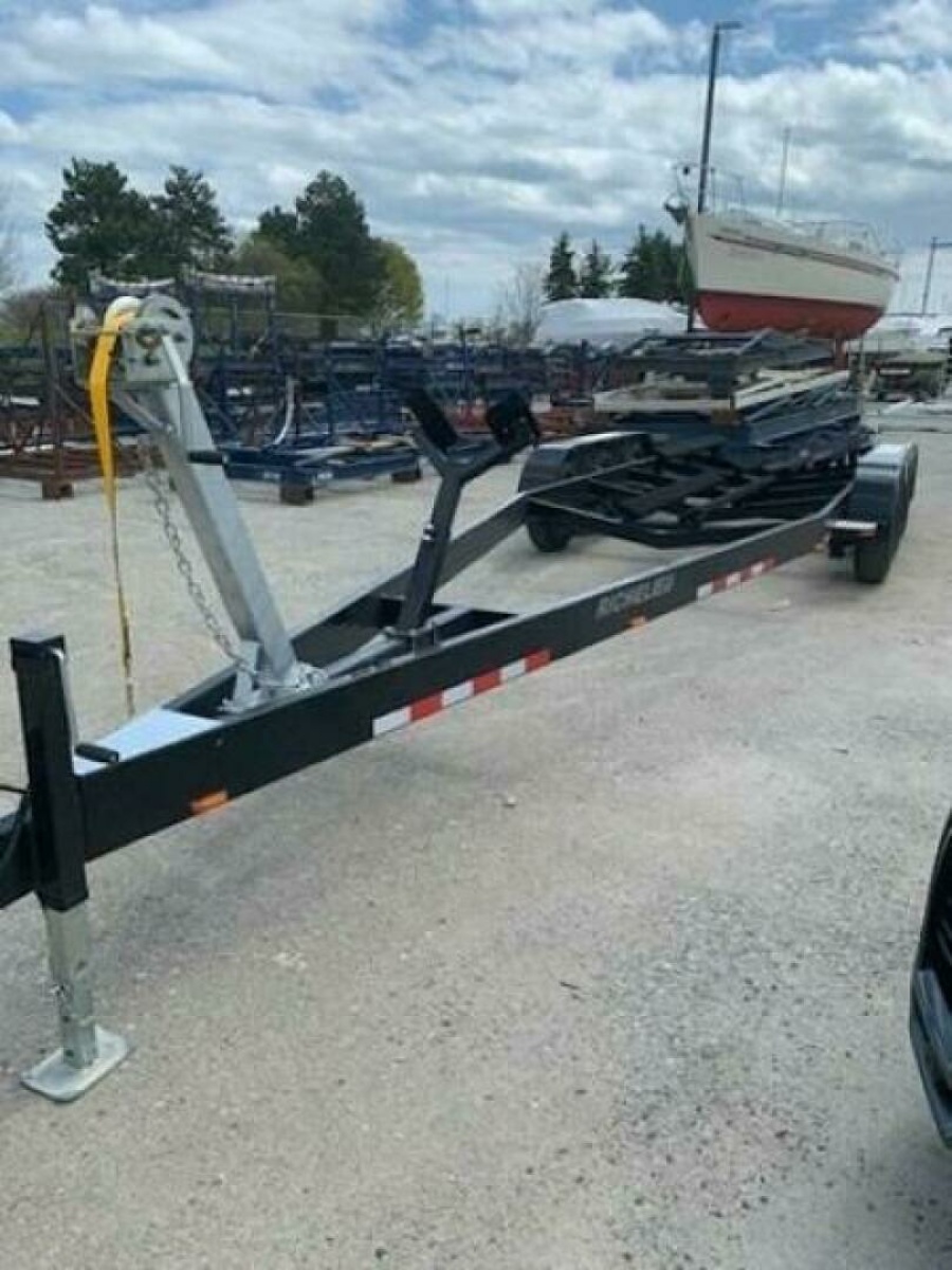 2017 Formula 310SS 31
