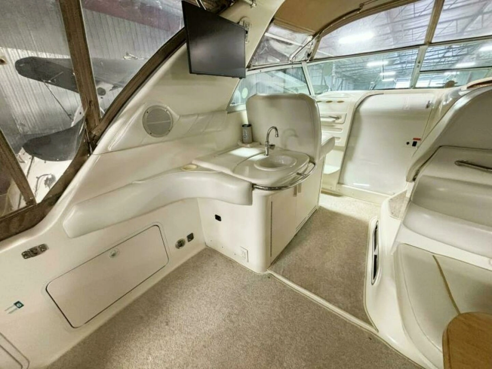 1995 Sea Ray 370 Sundancer 37