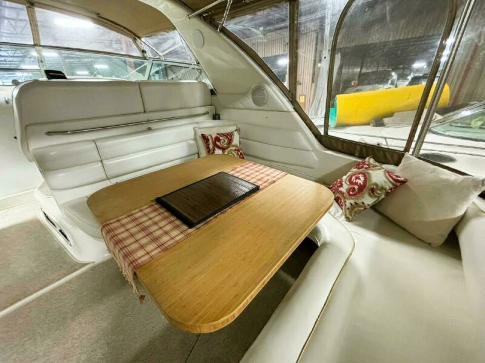 1995 Sea Ray 370 Sundancer 37