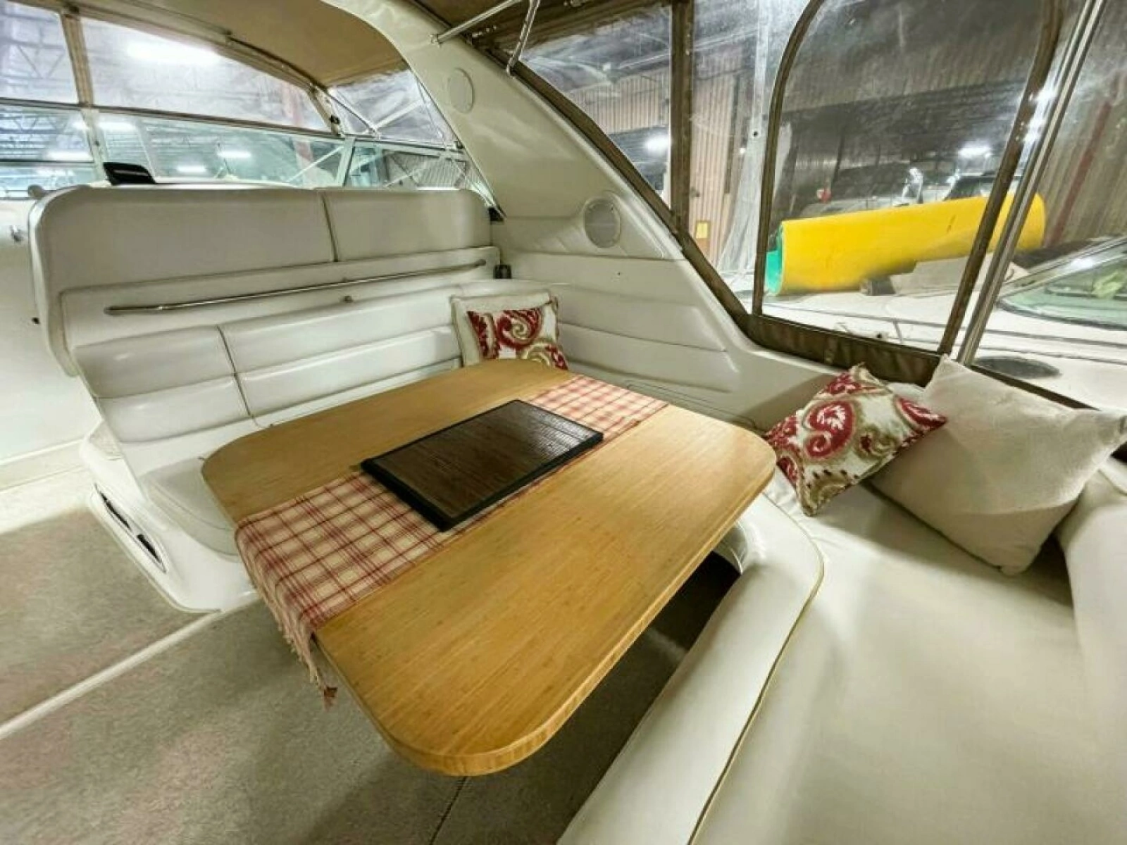 1995 Sea Ray 370 Sundancer 37