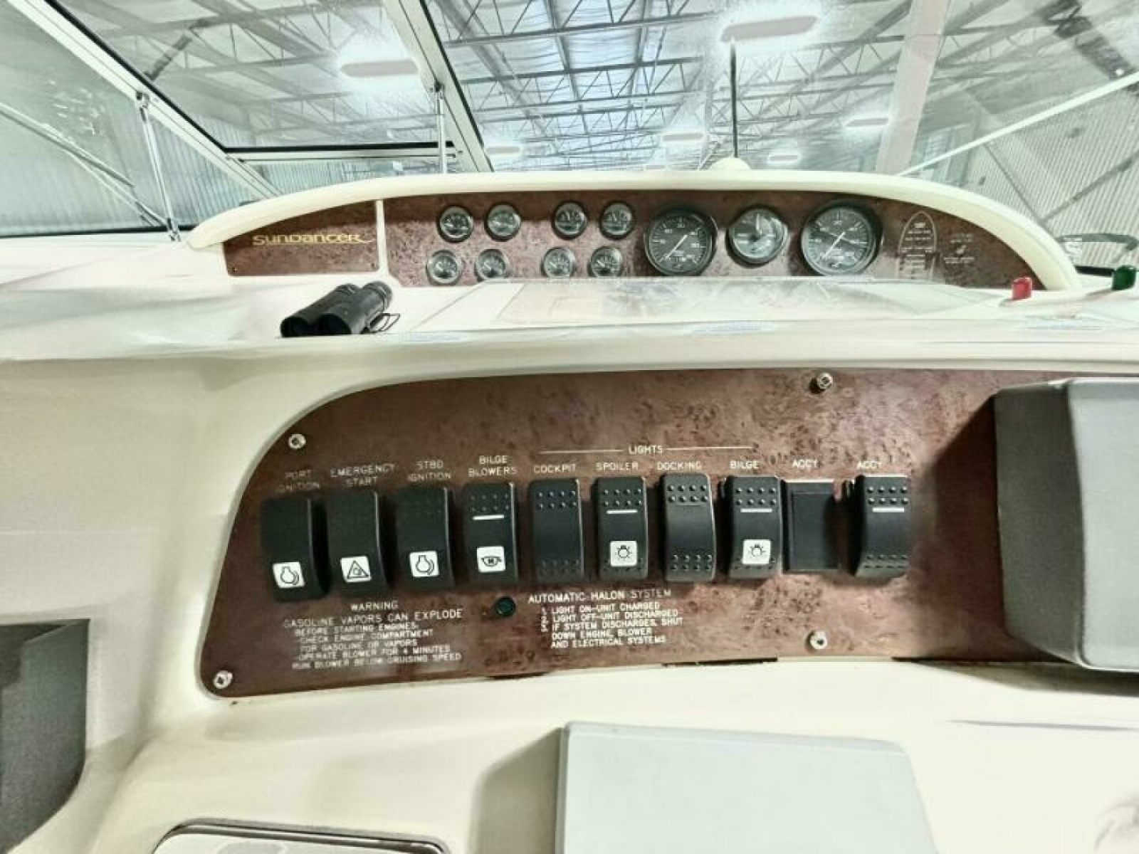 1995 Sea Ray 370 Sundancer 37