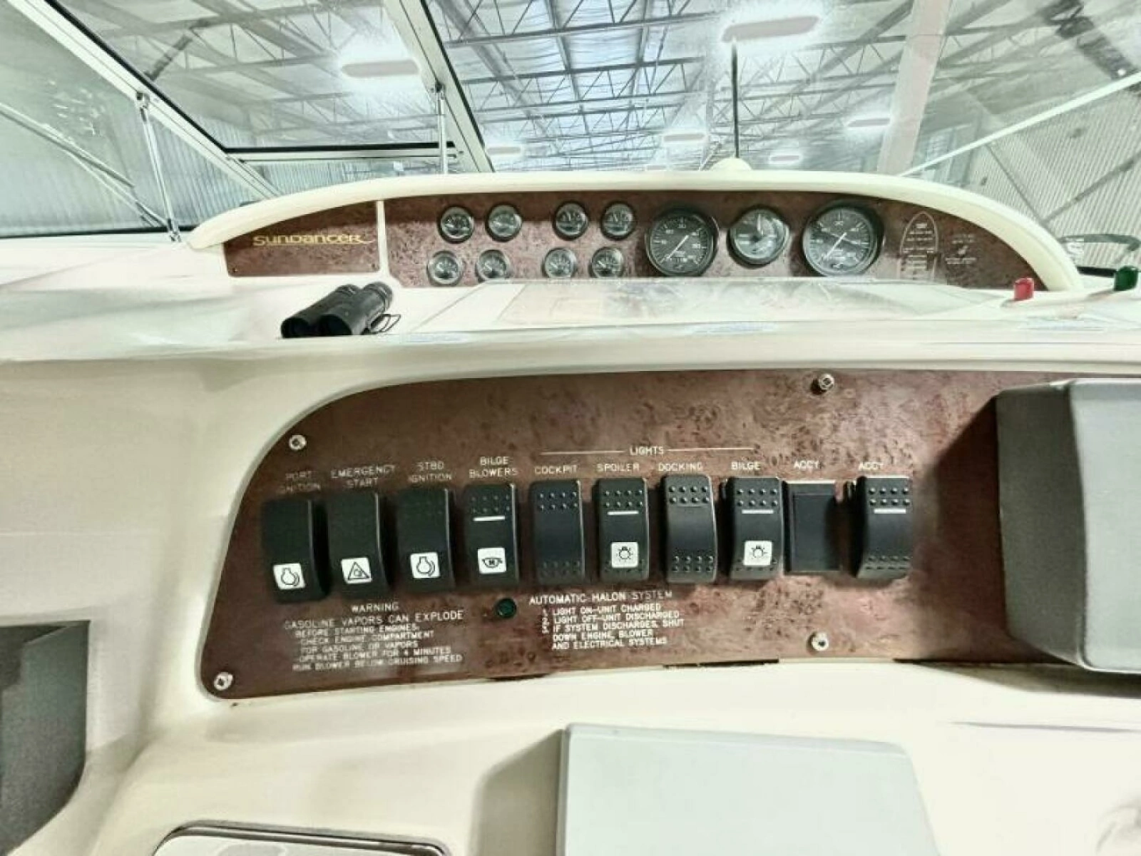 1995 Sea Ray 370 Sundancer 37