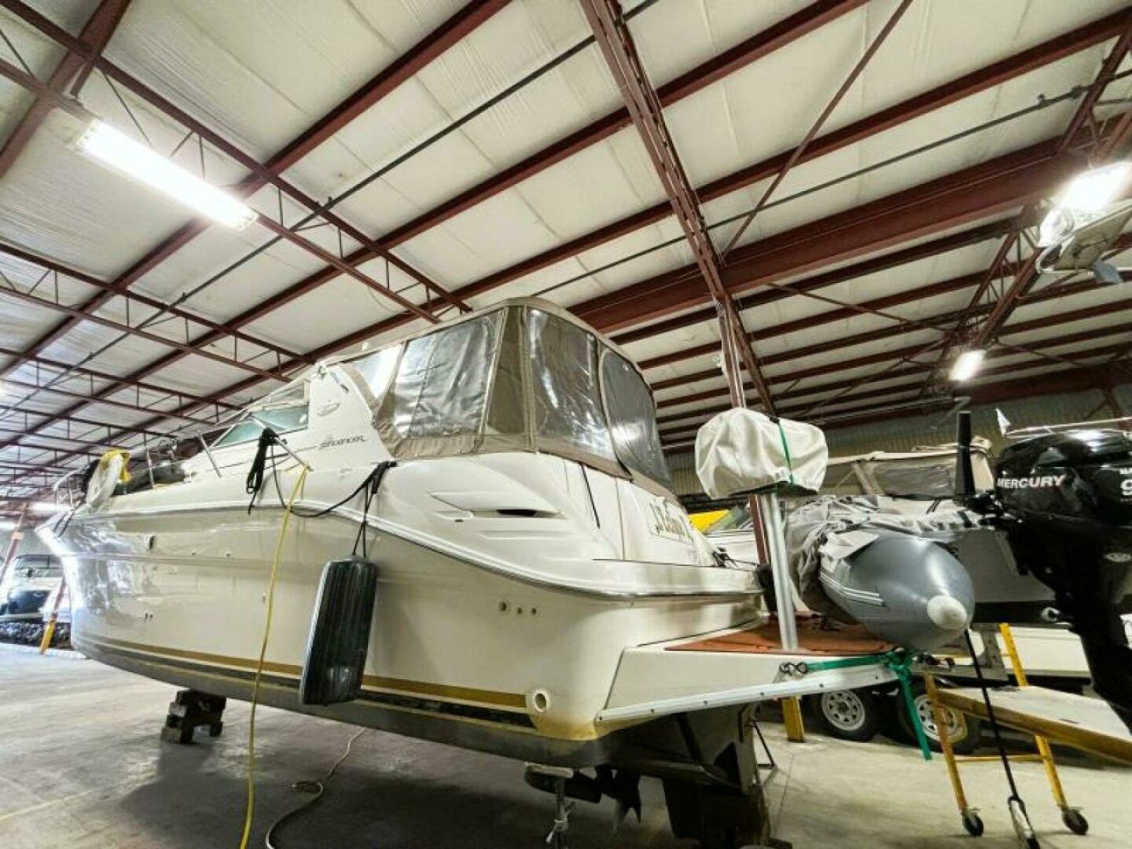 1995 Sea Ray 370 Sundancer 37
