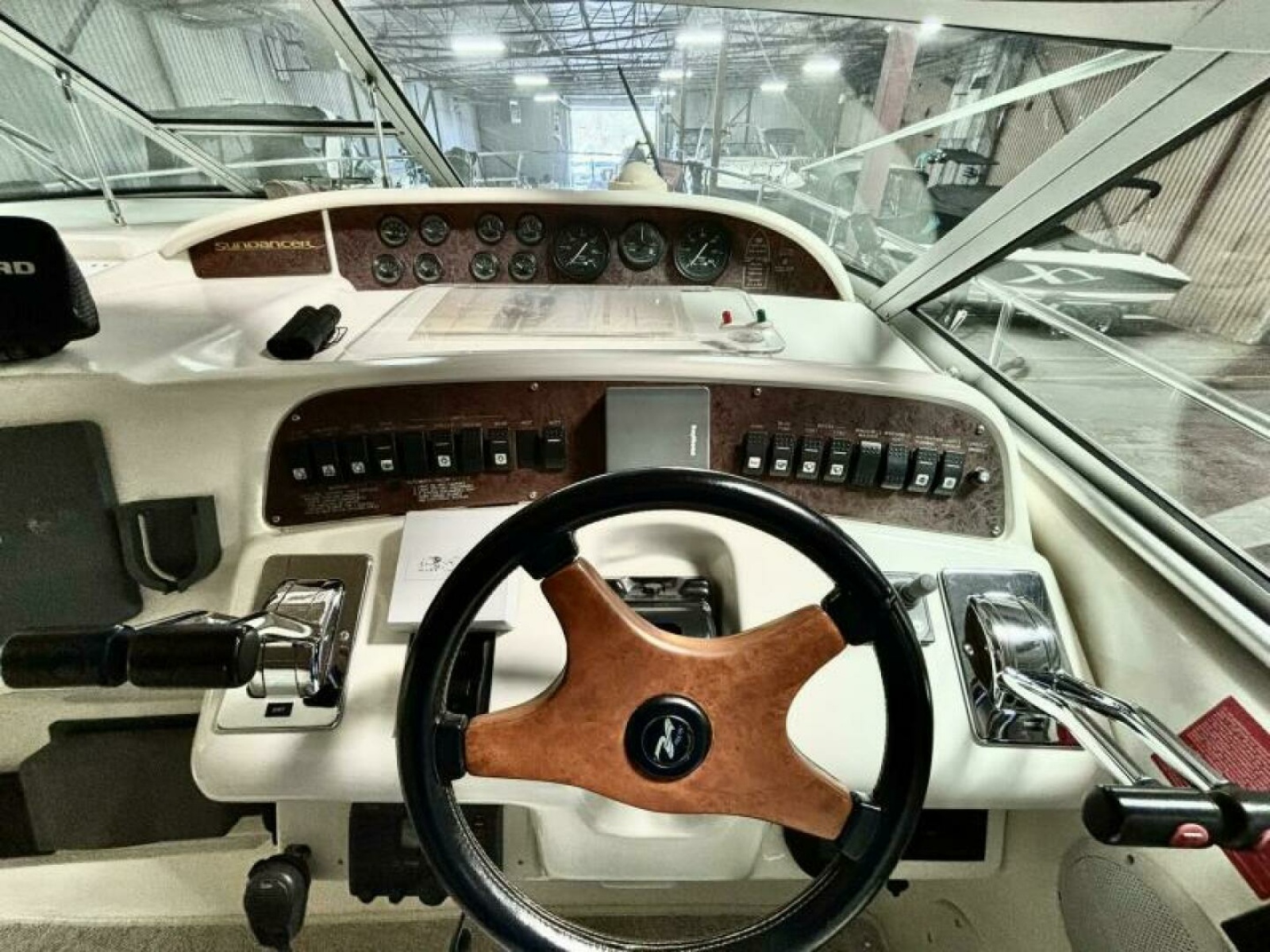 1995 Sea Ray 370 Sundancer 37
