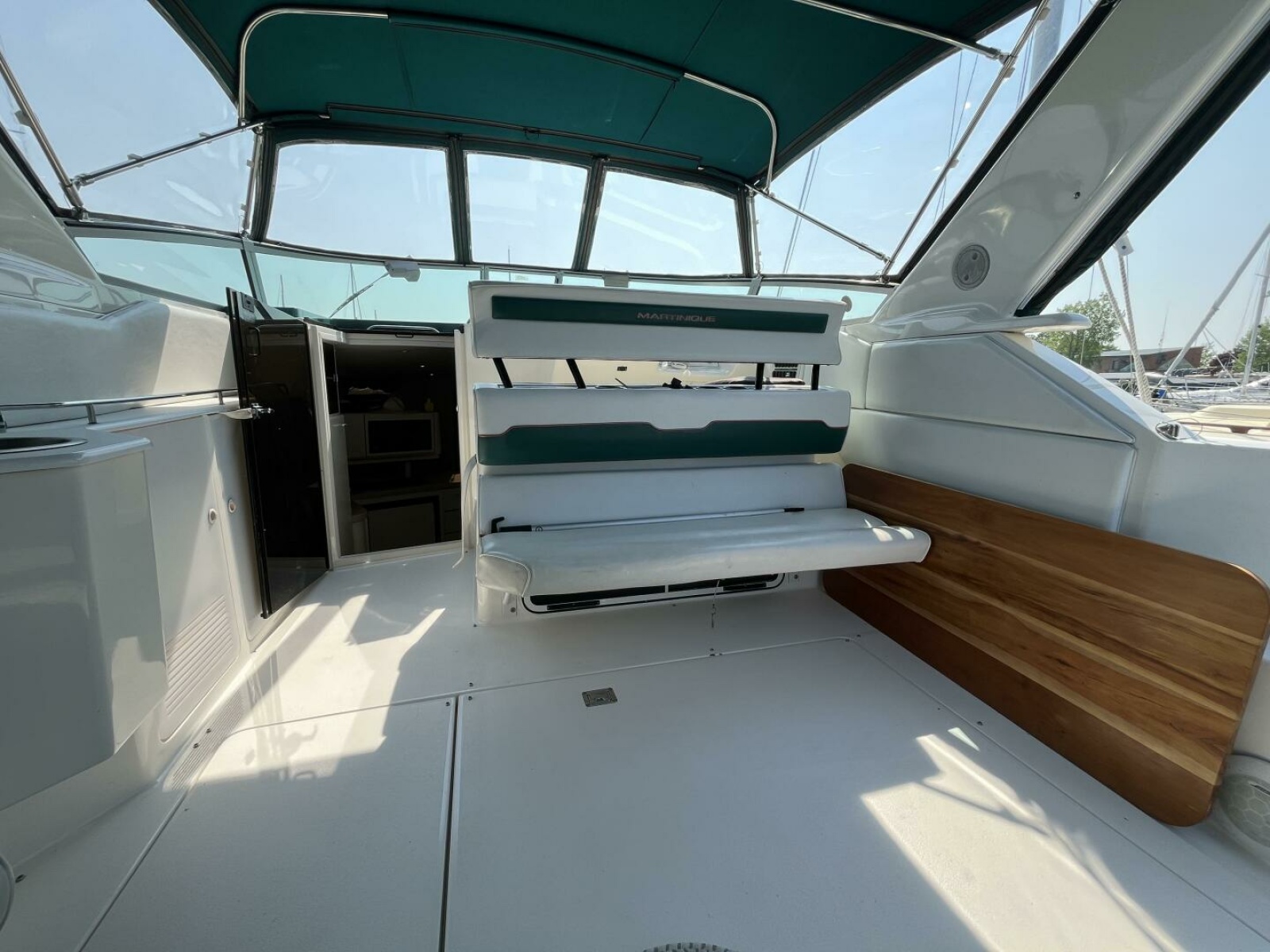 1995 Wellcraft 3600 Martinique 36