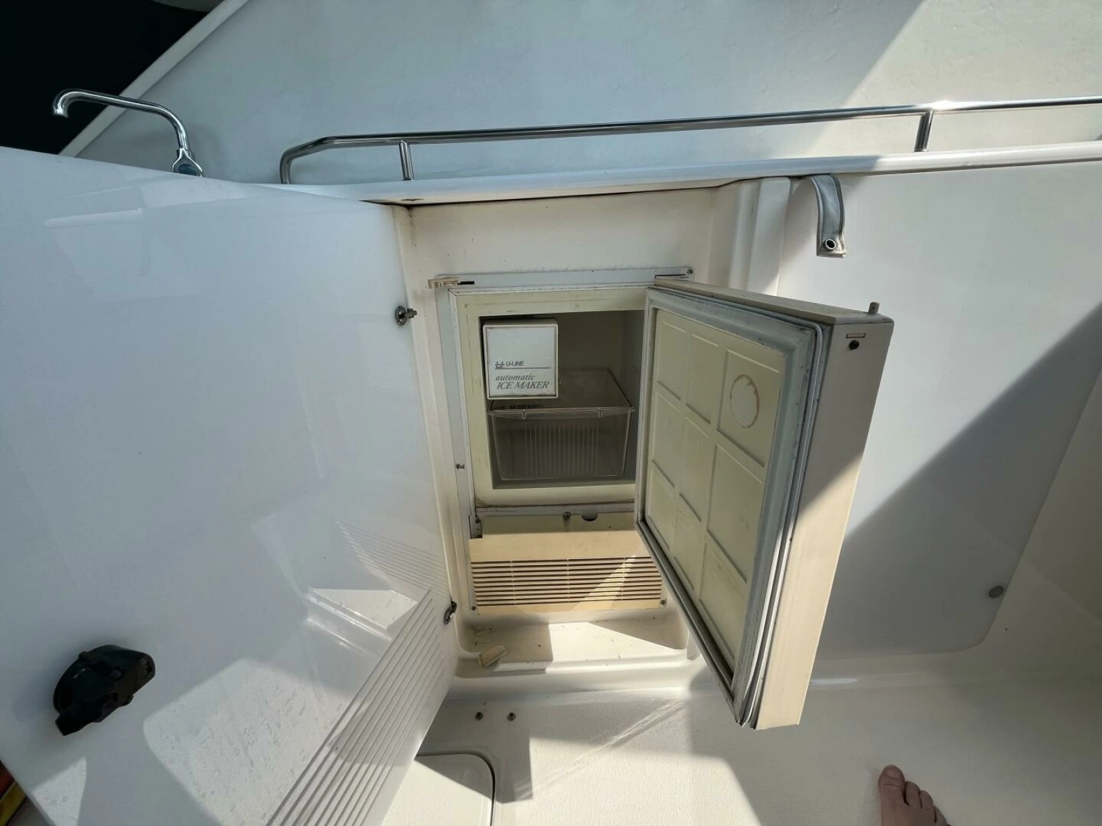 1995 Wellcraft 3600 Martinique 36