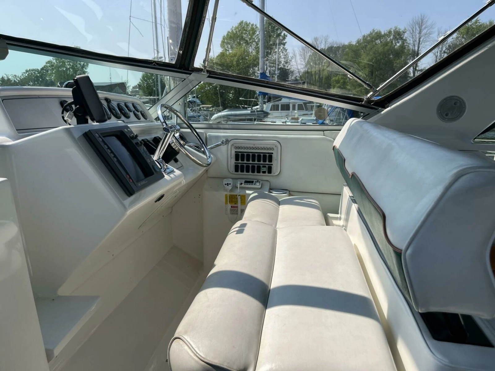 1995 Wellcraft 3600 Martinique 36