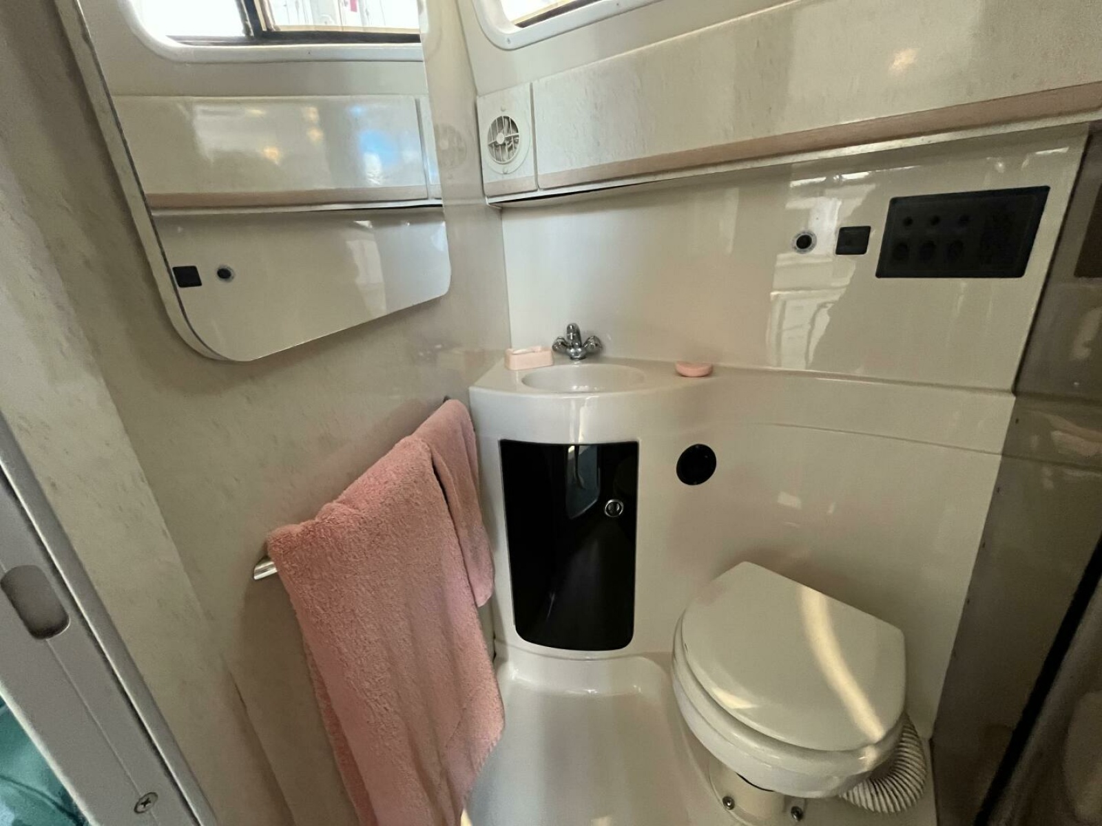 1995 Wellcraft 3600 Martinique 36