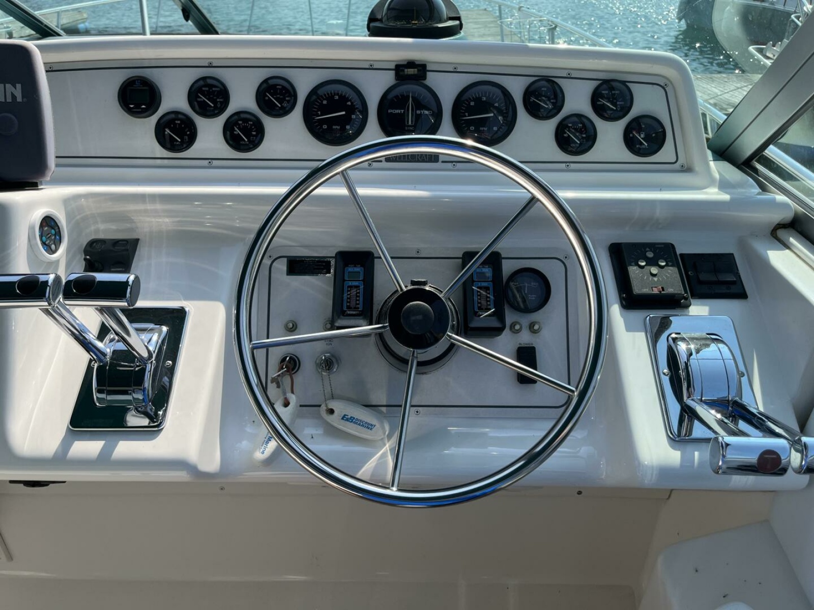 1995 Wellcraft 3600 Martinique 36