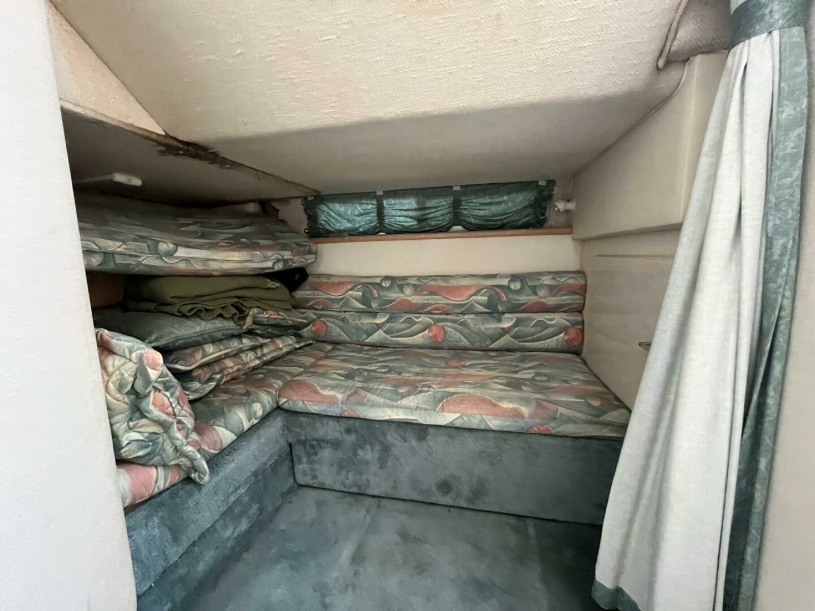 1995 Wellcraft 3600 Martinique 36