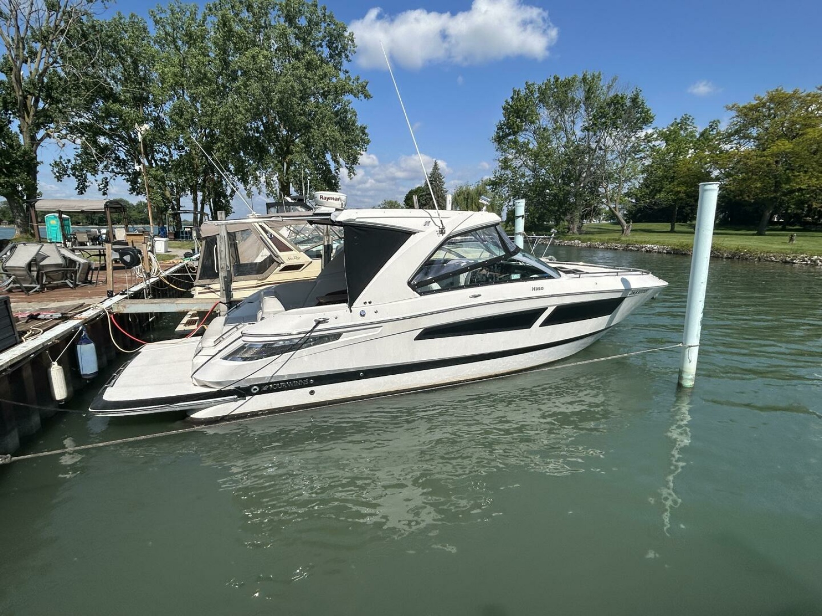 2017 Four Winns H350 35