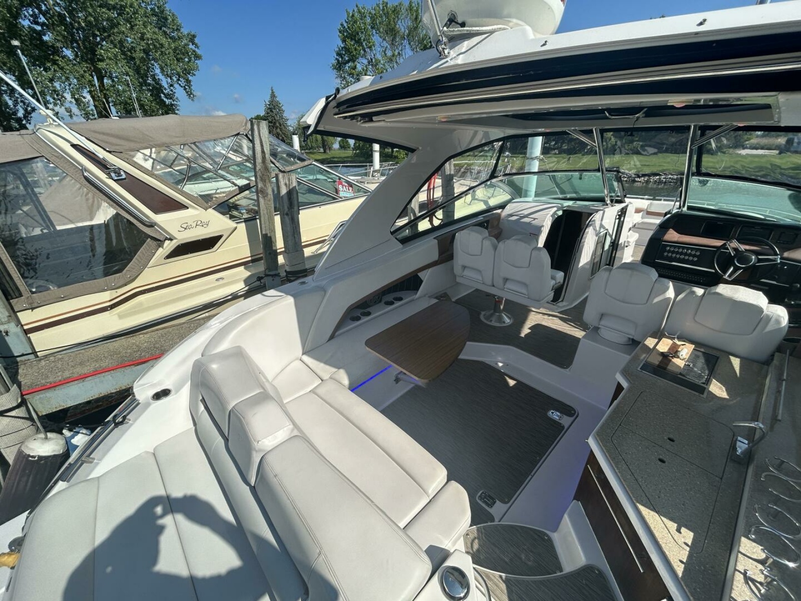 2017 Four Winns H350 35
