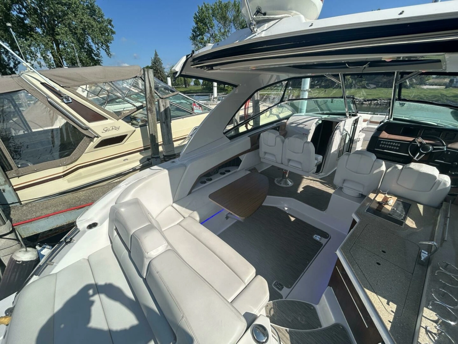 2017 Four Winns H350 35
