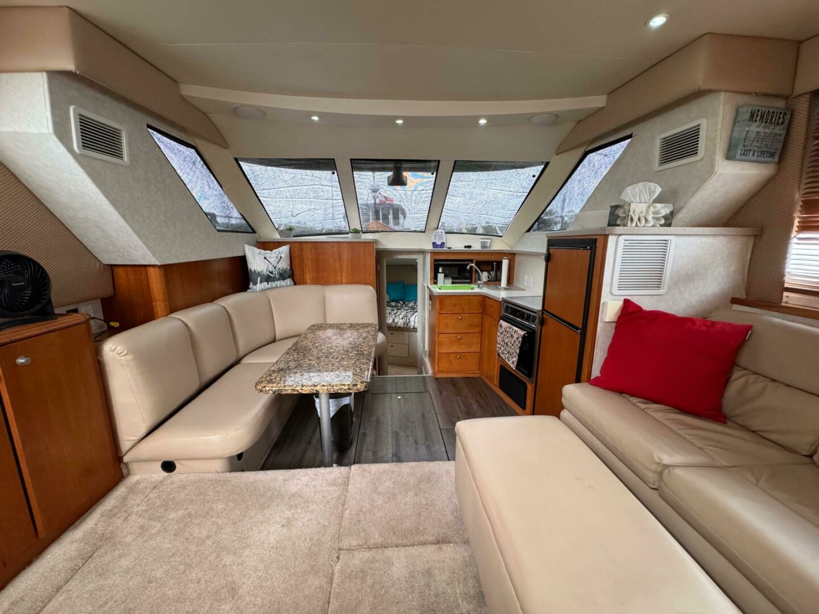 1997 Silverton 352 Motor Yacht 35
