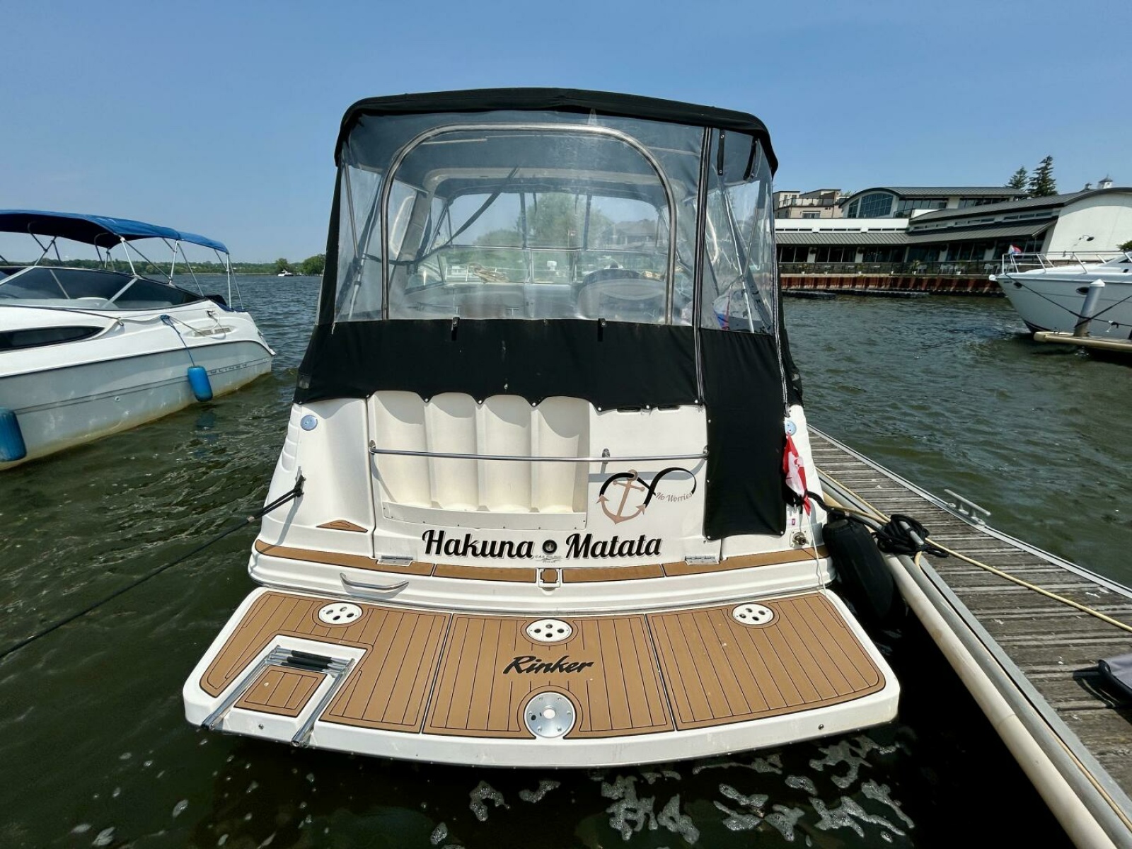 2003 Rinker 310 Fiesta Vee 31