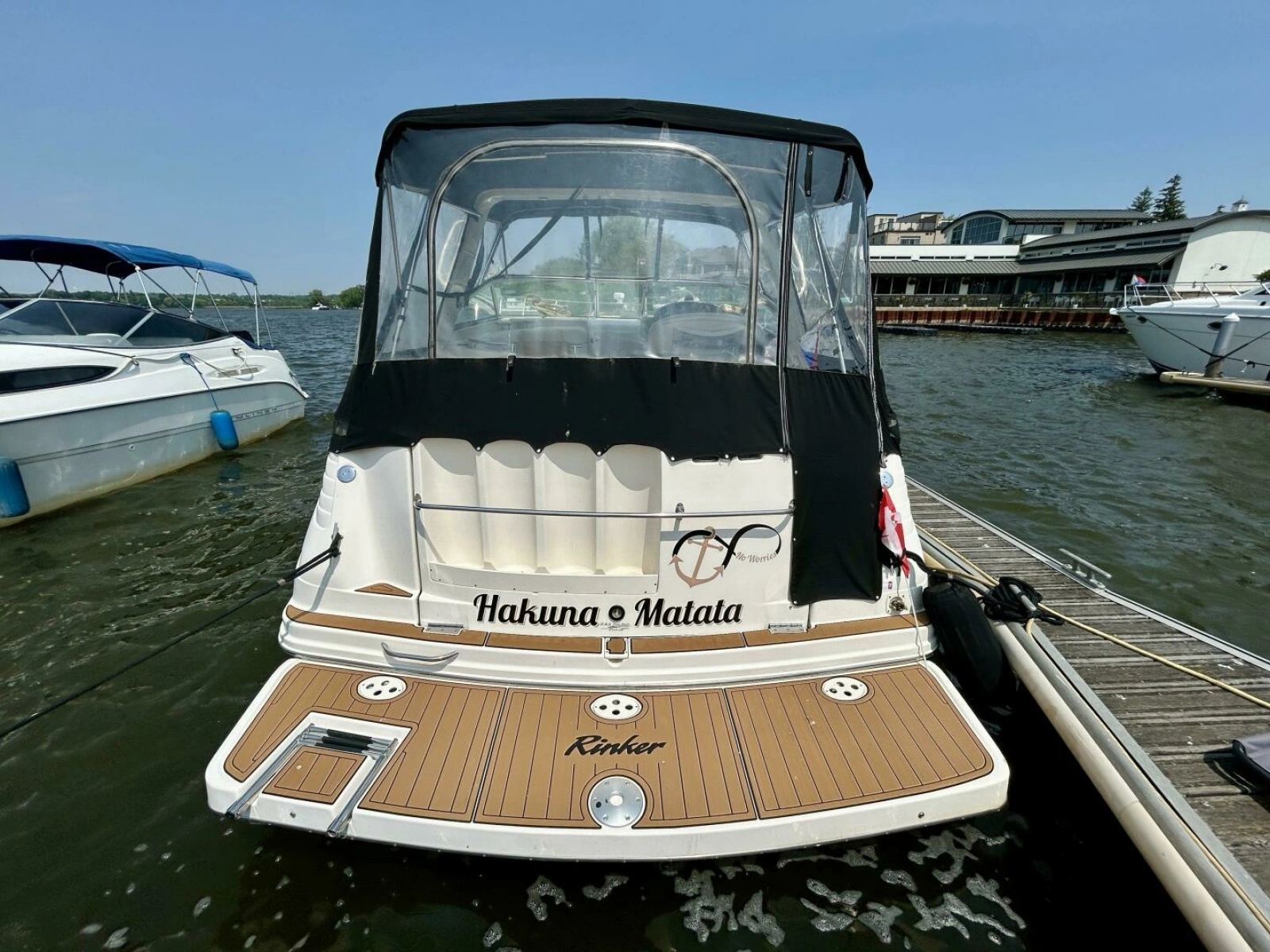 2003 Rinker 310 Fiesta Vee 31