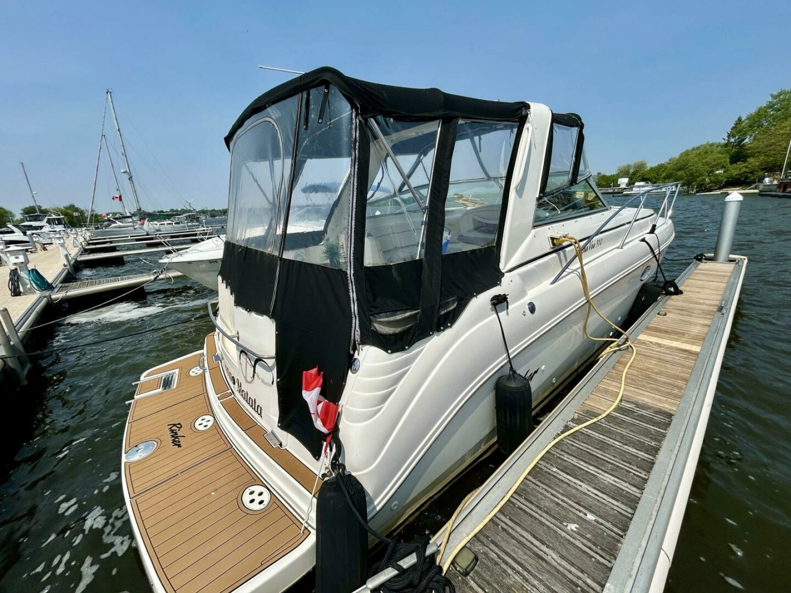 2003 Rinker 310 Fiesta Vee 31