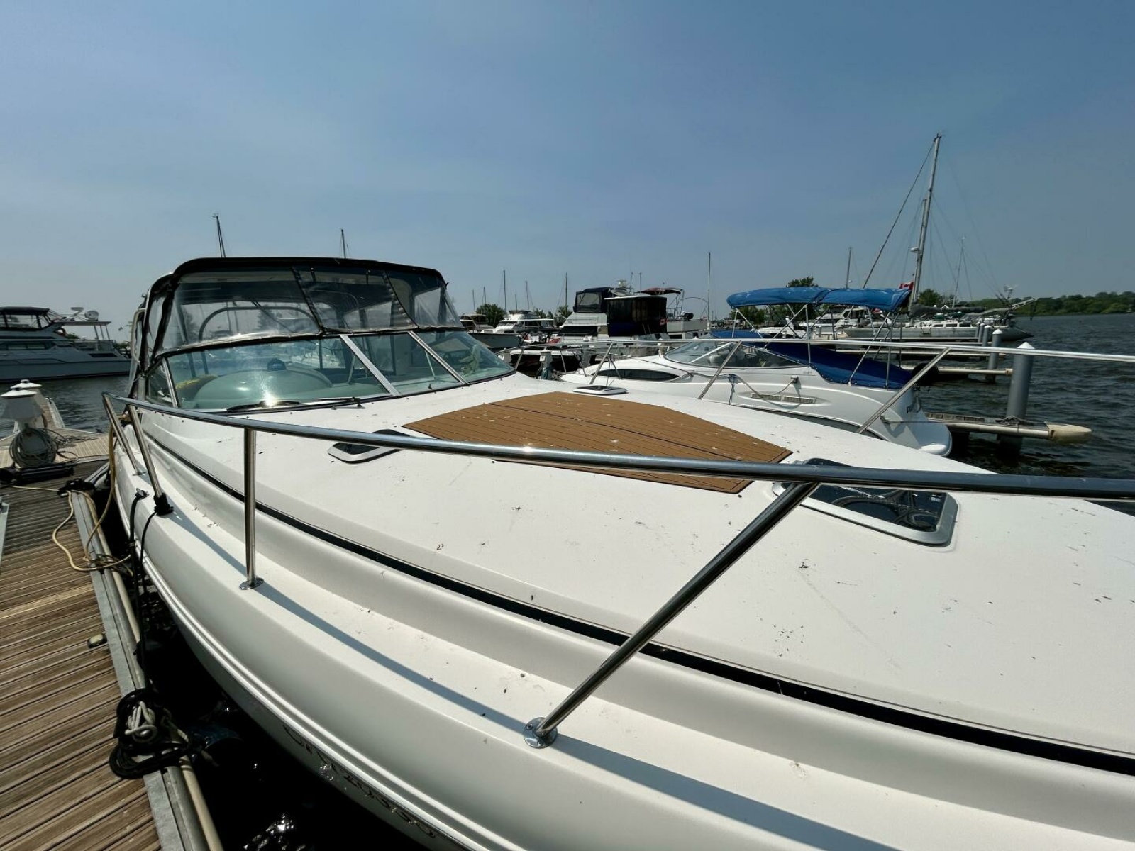 2003 Rinker 310 Fiesta Vee 31