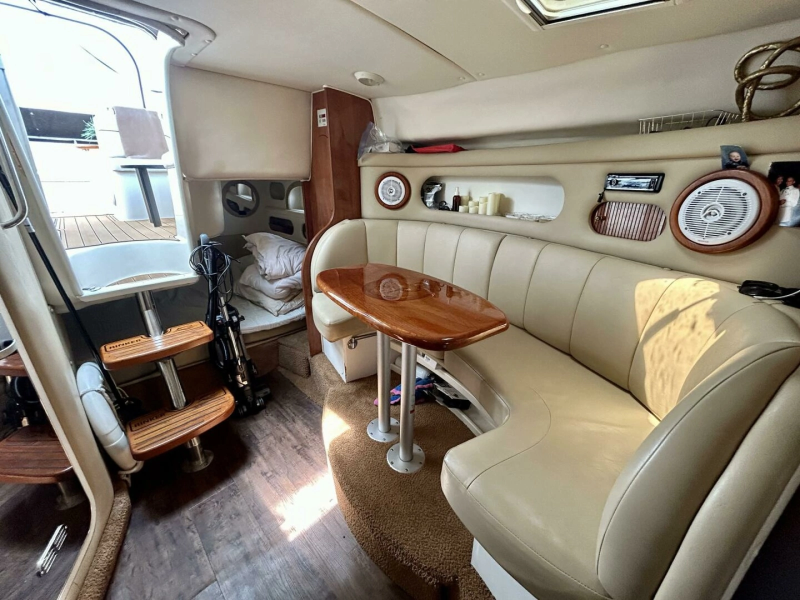 2003 Rinker 310 Fiesta Vee 31