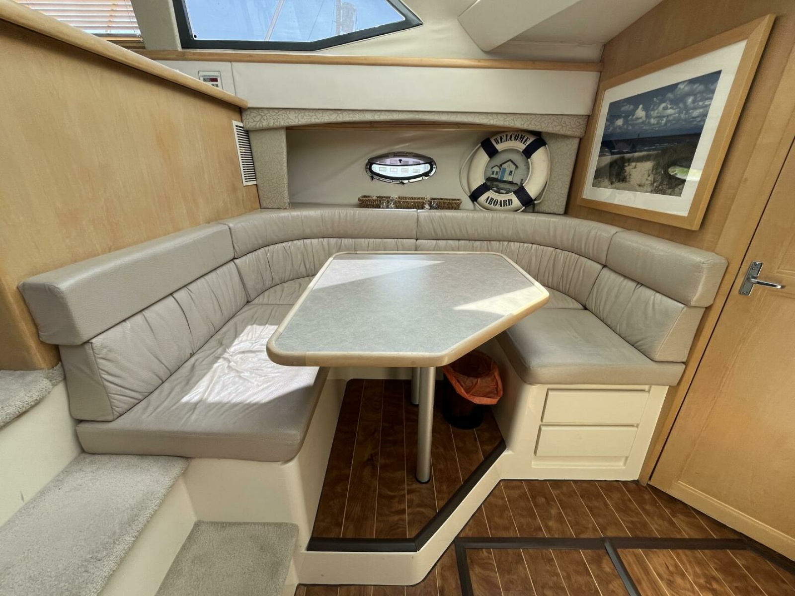 1996 Carver 370 Aft Cabin 37