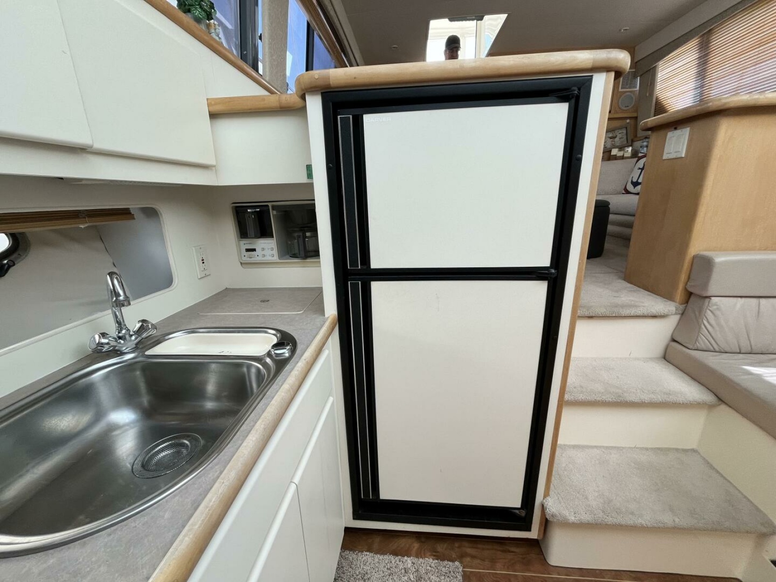 1996 Carver 370 Aft Cabin 37