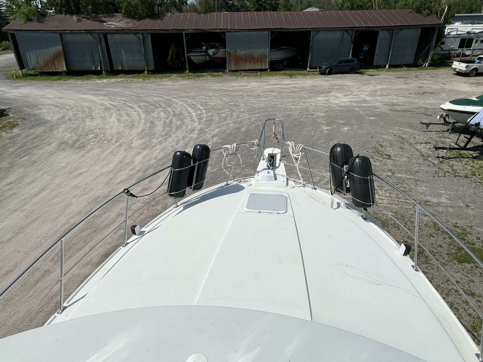 1996 Carver 370 Aft Cabin 37
