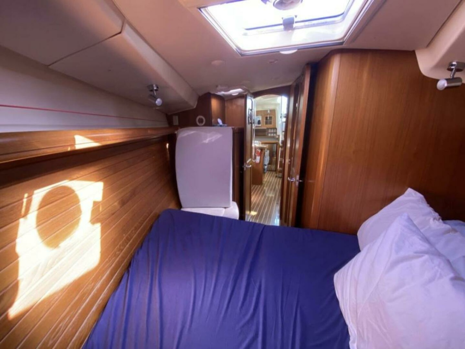 2006 Hunter 45 Center Cockpit 45